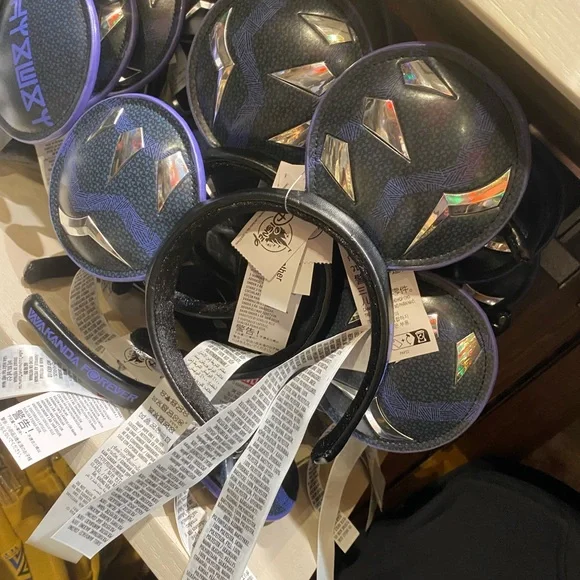 Marvel | Accessories | Disney Parks Marvel Black Panther  display picture 1